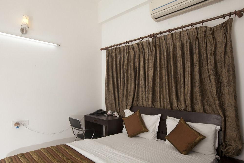 Oyo Rooms Rajiv Chowk Gurgaon Exterior photo